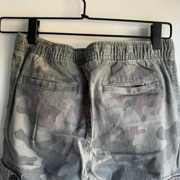 Camo Jogger Pants – Size XS (Kids 14) - Picture 9 of 13